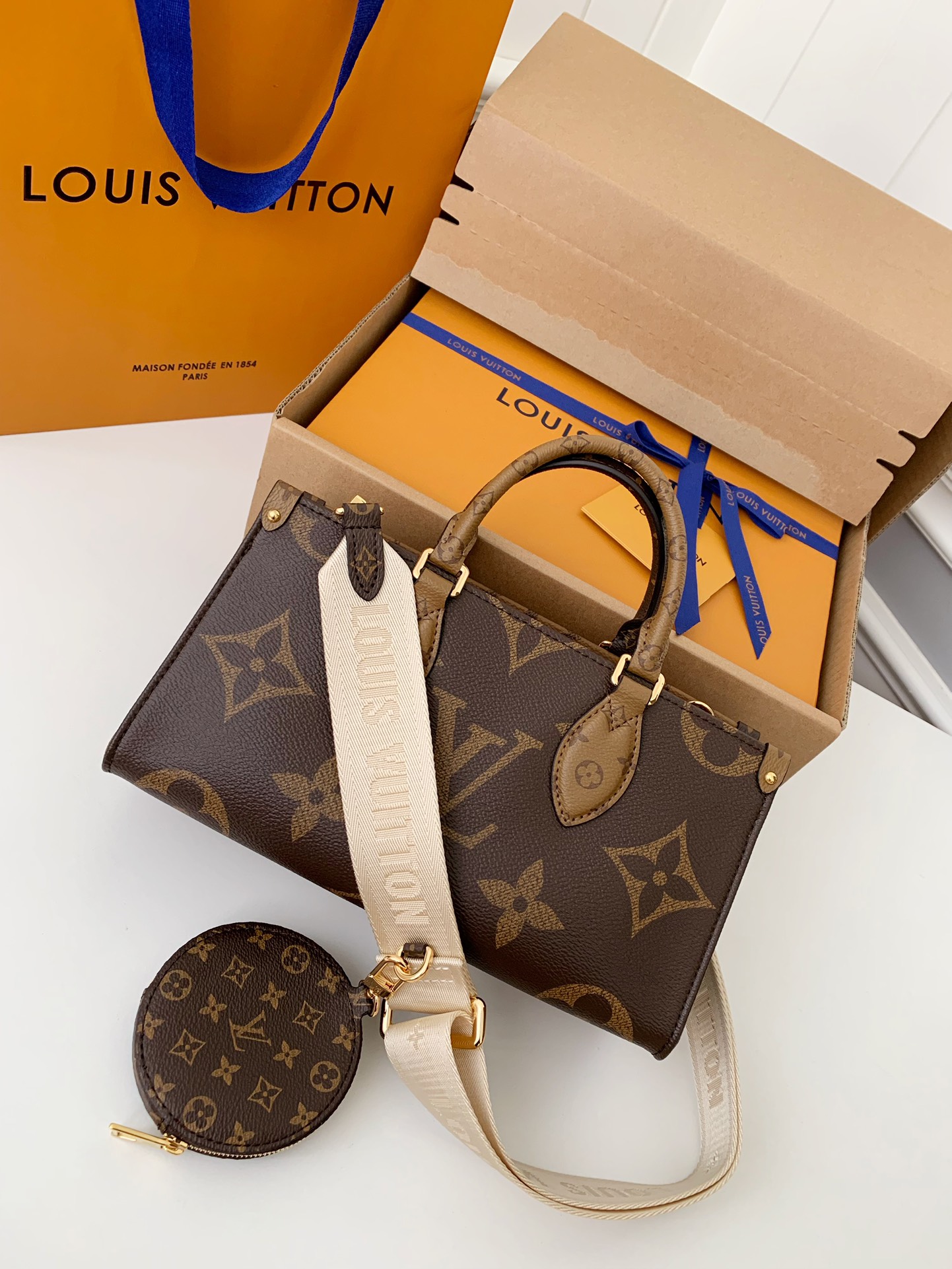 LV Shopping Bags